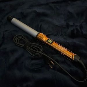 Not for sale. Poshmark will not let me edit listing.